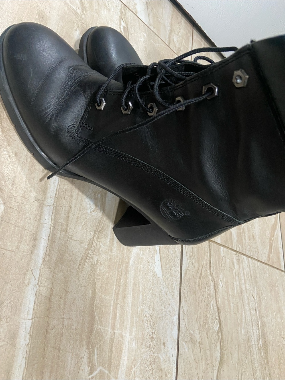 Timberland Anime black leather lace-up heeled boots. - Picture 3 of 6